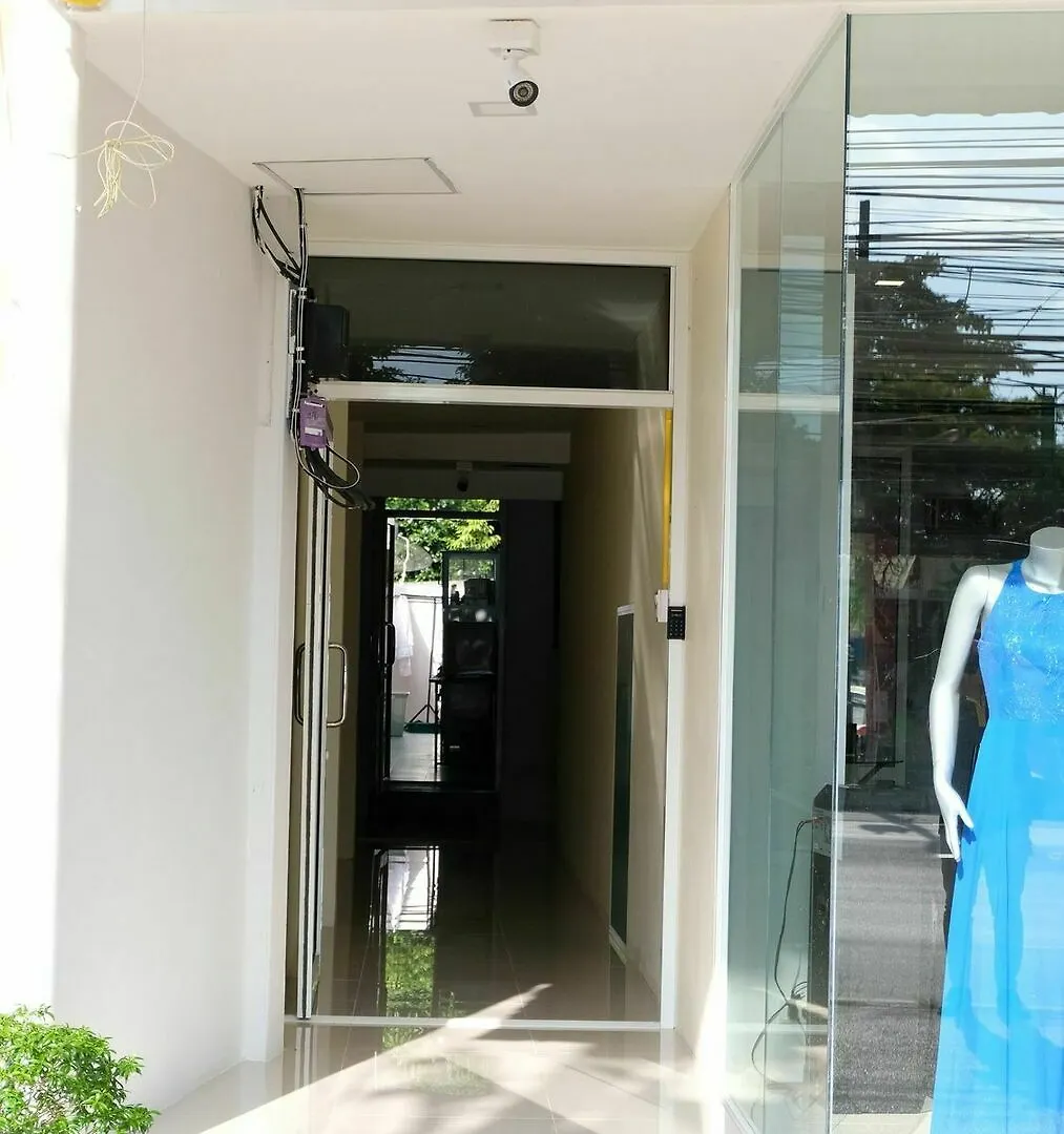 **  Khaolak Inn Khao Lak Thailand